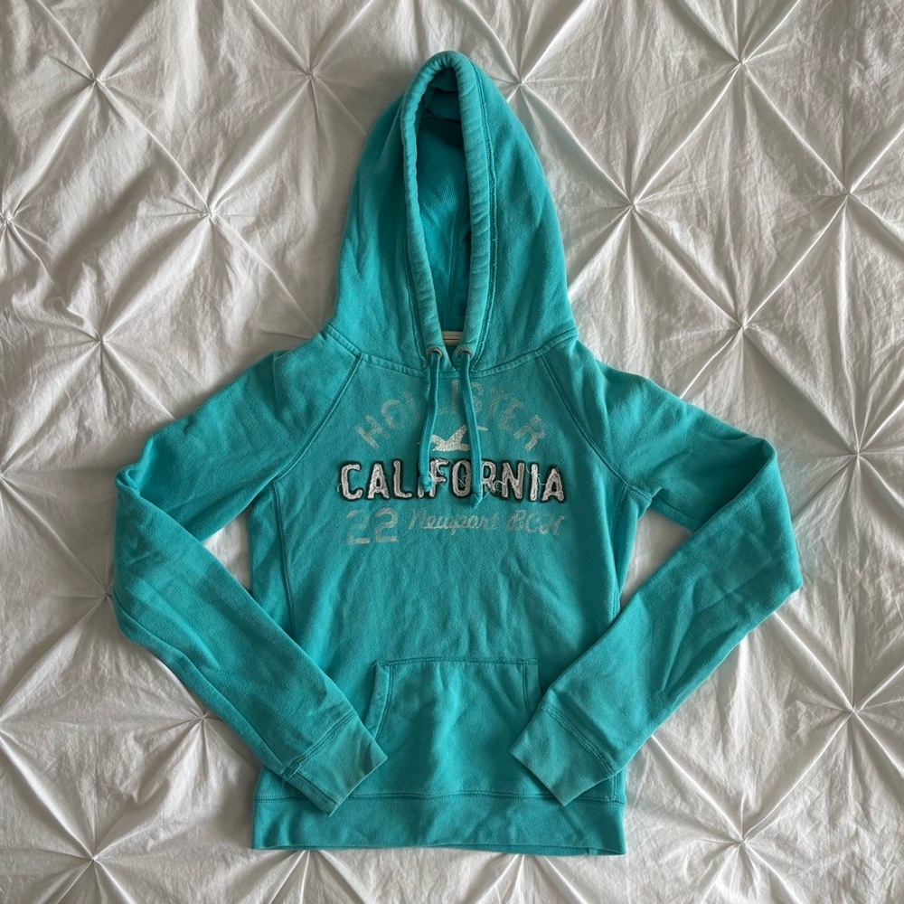 hollister drawstring sweatshirt